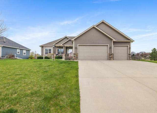 Property at 1035 E Peach Tree Ln, Oak Creek, WI 53154, 4 beds, 3 baths