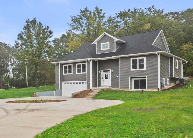Property at N7374 Lorwood Dr, Whitewater, WI 53190, 5 beds, 4 baths