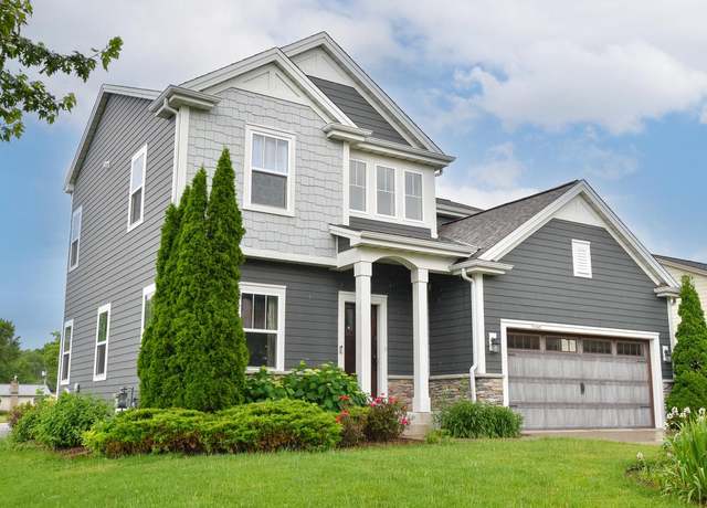 Property at 1345 S Elm Grove Rd, Brookfield, WI 53005, 5 beds, 3.5 baths
