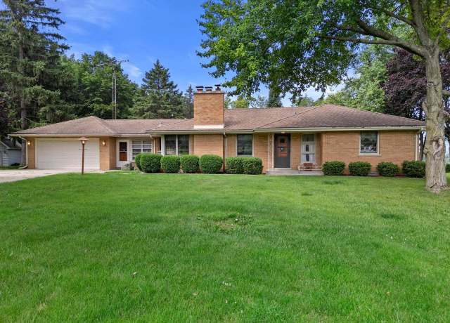 Property at 8700 235th Ave, Salem, WI 53168, 3 beds, 2 baths