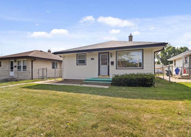 Property at 5761 N 96th St, Milwaukee, WI 53225, 3 beds, 1.5 baths