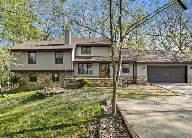 Property at 5287 Pleasant Hill Rd, Hartford, WI 53027, 3 beds, 2.5 baths