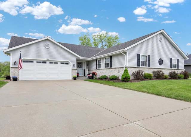 Property at 6905 Jamestown Ct, West Bend, WI 53090, 3 beds, 3 baths