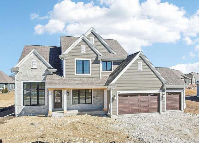 Property at 1617 White Deer Trl, Waukesha, WI 53189, 4 beds, 2.5 baths