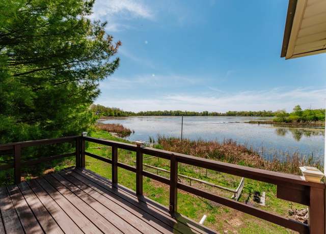 Property at W6641 N Lakeshore Dr, Elkhorn, WI 53121, 2 beds, 1 bath