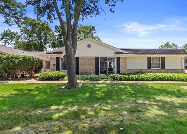 Property at 5300 Woodbridge Lane South Ln, Greenfield, WI 53221, 2 beds, 2 baths