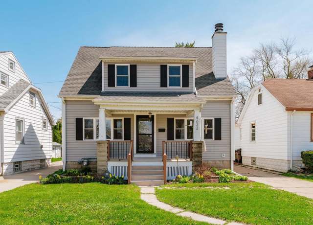 Property at 4632 N River Park Blvd, Glendale, WI 53209, 3 beds, 1.5 baths