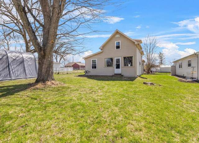 Property at N20W28400 Oakton Rd, Pewaukee, WI 53072, 3 beds, 1 bath