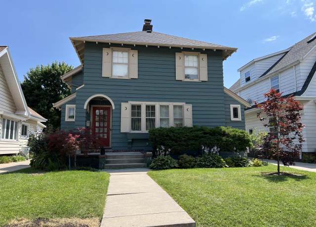 Property at 3536 N Downer Ave, Shorewood, WI 53211, 3 beds, 2 baths