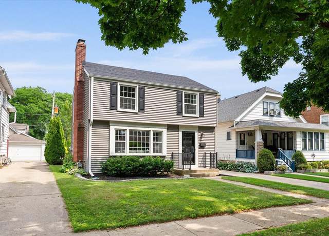 Property at 2624 N 70th St, Wauwatosa, WI 53213, 3 beds, 1.5 baths