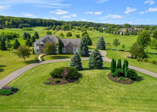 Property at W4344 Carl Dr, Fond Du Lac, WI 54937, 4 beds, 3.5 baths