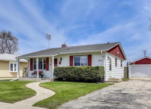 Property at 8417 19th Ave, Kenosha, WI 53143, 3 beds, 2 baths