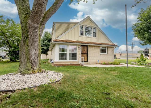 Property at 7732 W Potomac Ave #7734, Milwaukee, WI 53222, 5 beds, 2.5 baths