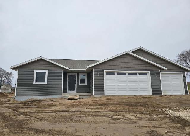 Property at 11447 Monteville Ct, Trempealeau, WI 54661, 4 beds, 3 baths