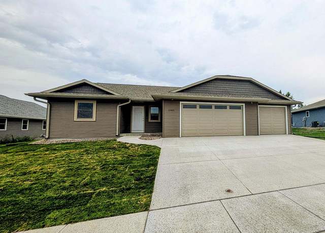 Property at 11421 Monteville Ct, Trempealeau, WI 54661, 4 beds, 3 baths