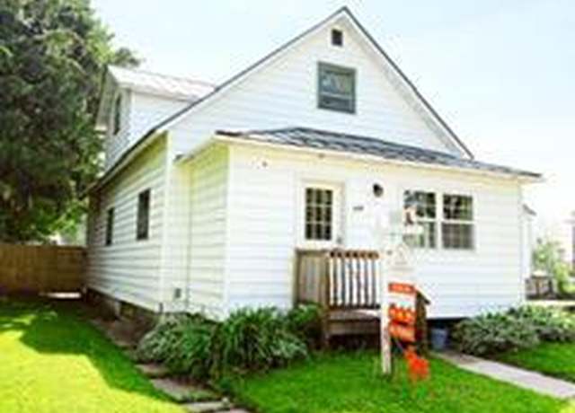 Property at 119 S 4th Ave, Edgar, WI 54426, 4 beds, 1 bath