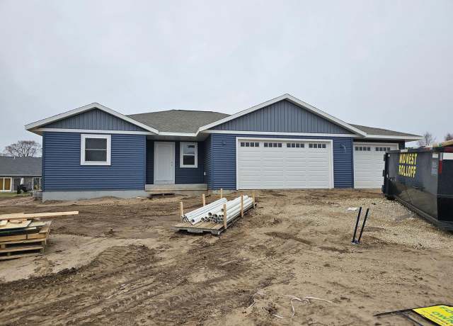 Property at 11435 Monteville Ct, Trempealeau, WI 54661, 4 beds, 3 baths