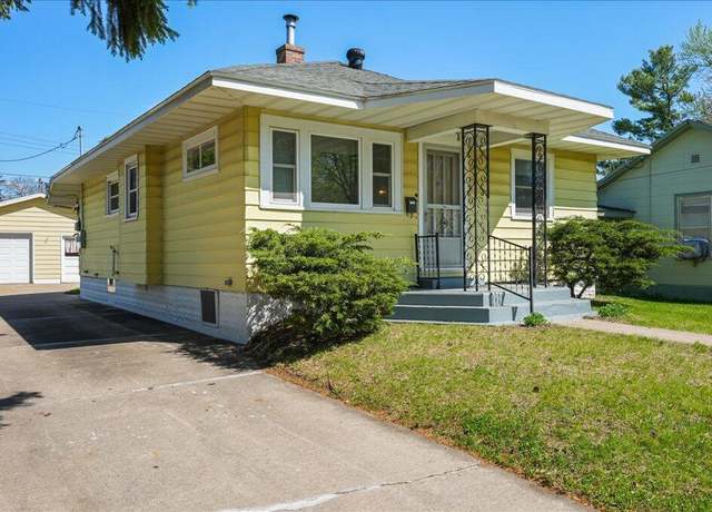 Property at 1239 17th Street South St, La Crosse, WI 54601, 2 beds, 1.5 baths