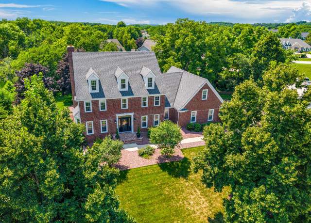 Property at 13085 W Woodfield Ln, New Berlin, WI 53151, 4 beds, 3 baths