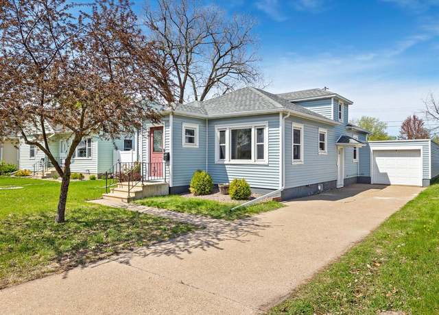 Property at 2631 Ward Ave, La Crosse, WI 54601, 3 beds, 1 bath