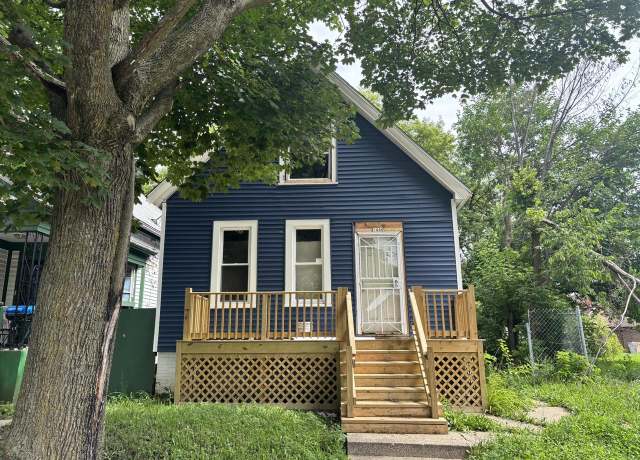 Property at 1440 N 29th St, Milwaukee, WI 53208, 4 beds, 1.5 baths