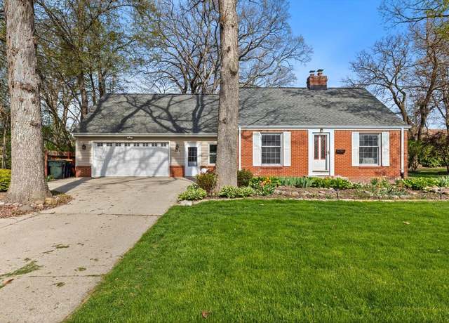 Property at 2024 S 104th St, West Allis, WI 53227, 3 beds, 1.5 baths