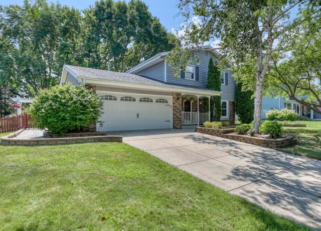 Property at 3015 W Thorncrest Dr, Franklin, WI 53132, 3 beds, 1.5 baths