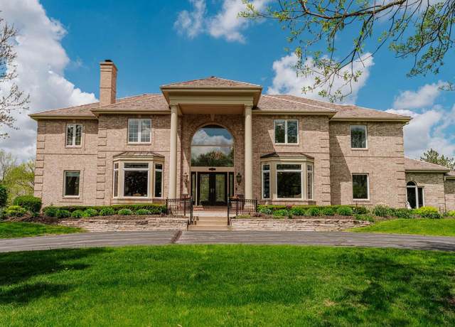 Property at 20910 Bradford Ln, Brookfield, WI 53045, 5 beds, 7 baths