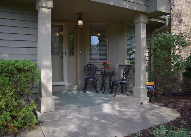 Property at N21W24305 Cumberland Dr Unit 38 N, Pewaukee, WI 53072, 2 beds, 2.5 baths