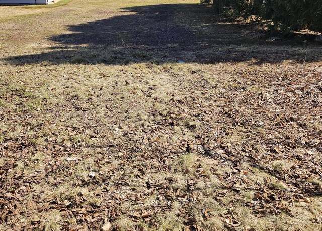 Property at 1616 Fern Dr, Manitowoc, WI 54220