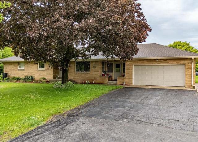 Property at 6980 S 51st St, Franklin, WI 53132, 3 beds, 2.5 baths