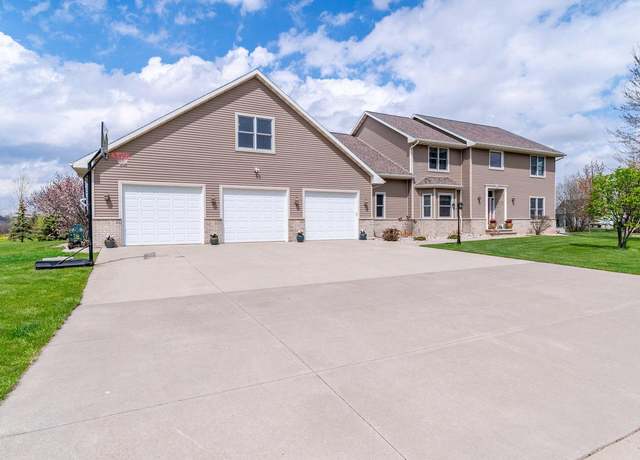 Property at W5071 Cherrywood Ct, Sherwood, WI 54169, 6 beds, 4.5 baths