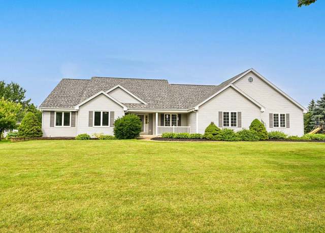 Property at 9303 S 47th St, Franklin, WI 53132, 3 beds, 3 baths