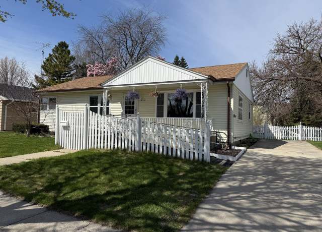 Property at 3340 4th Ave, Racine, WI 53402, 3 beds, 1 bath