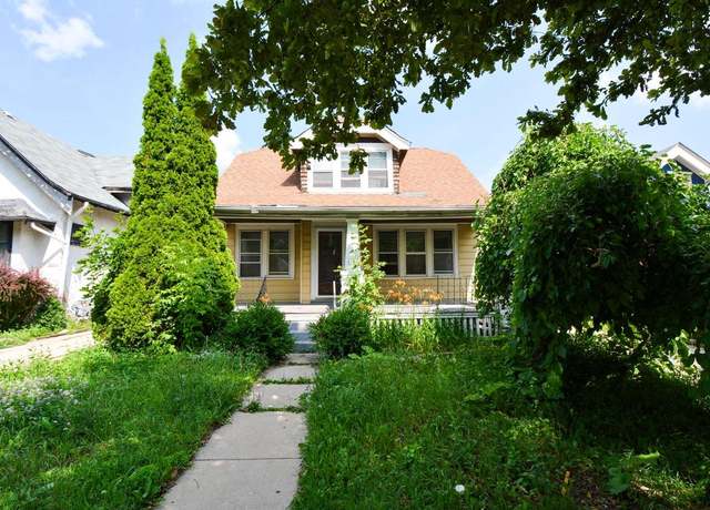 Property at 3830 N 18th St, Milwaukee, WI 53206, 3 beds, 1 bath