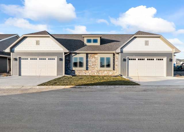 Property at 655 Lambert Ct, Slinger, WI 53086, 2 beds, 2 baths