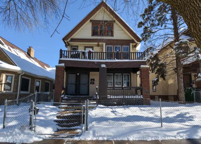 Property at 2320 N 44th St #2322, Milwaukee, WI 53210, 6 beds, 2 baths