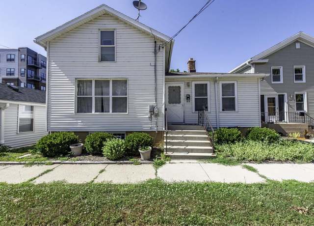 Property at 318 59th Pl, Kenosha, WI 53140, 3 beds, 1 bath