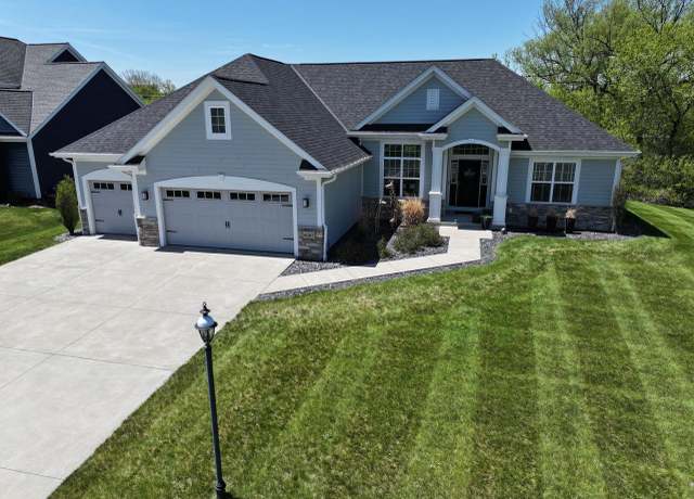 Property at 4267 Woodland Ct, Jackson, WI 53037, 3 beds, 2 baths
