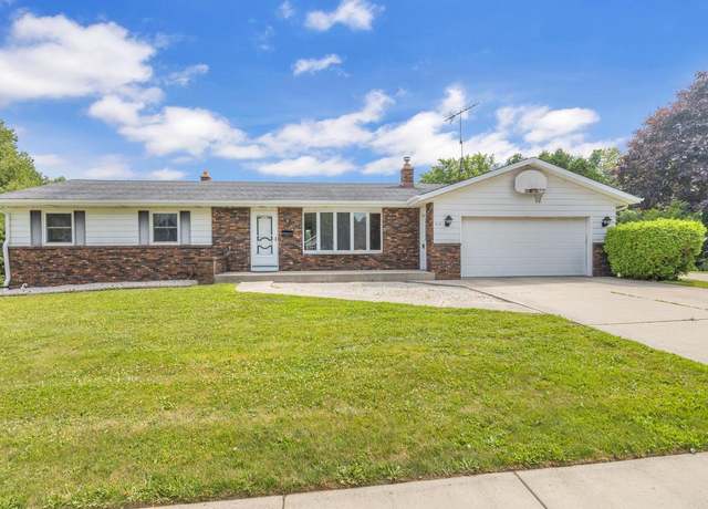 Property at 413 Center Ave, Oostburg, WI 53070, 3 beds, 2 baths