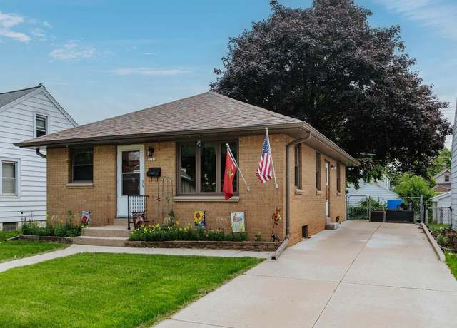 Property at 2212 S 91st St, West Allis, WI 53227, 2 beds, 1 bath