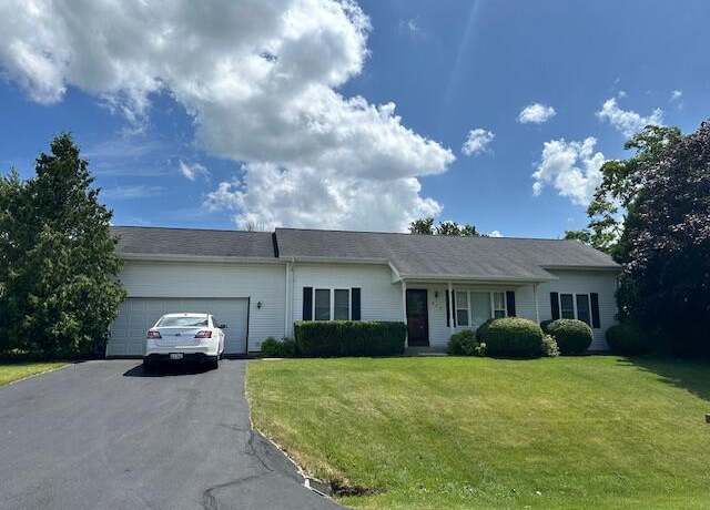 Property at 517 Oak Ridge Dr, Darien, WI 53114, 3 beds, 3 baths