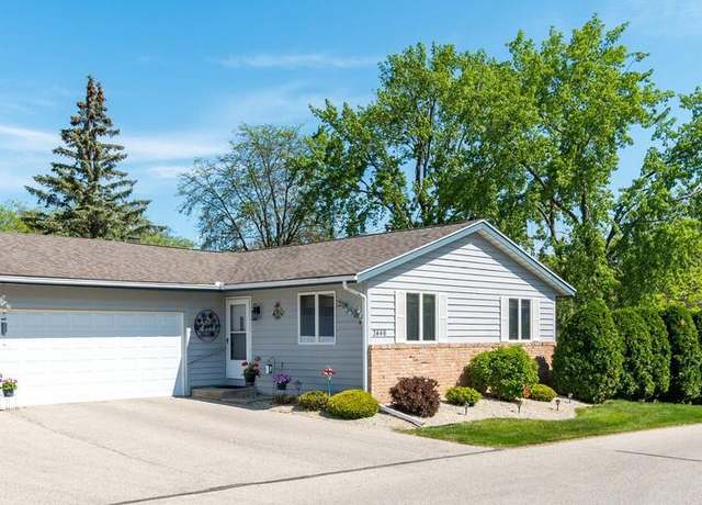 Property at 3446 Woodbridge Ct, La Crosse, WI 54601, 2 beds, 2 baths