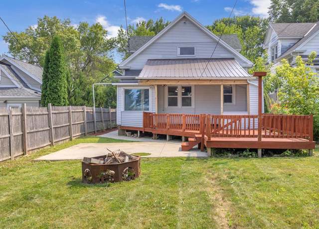 Property at 1112 Alabama Ave, Sheboygan, WI 53081, 3 beds, 1.5 baths