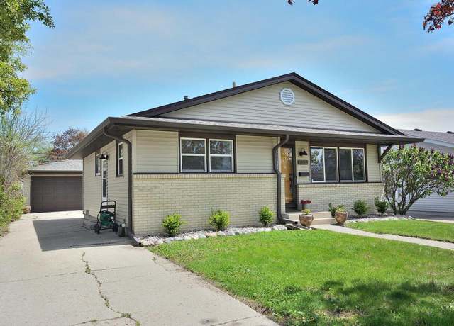 Property at 6027 50th Ave, Kenosha, WI 53142, 3 beds, 2 baths