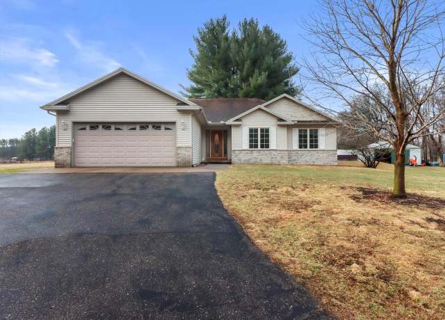 Property at W11065 Menominee Rd, Portage, WI 53901, 3 beds, 2 baths