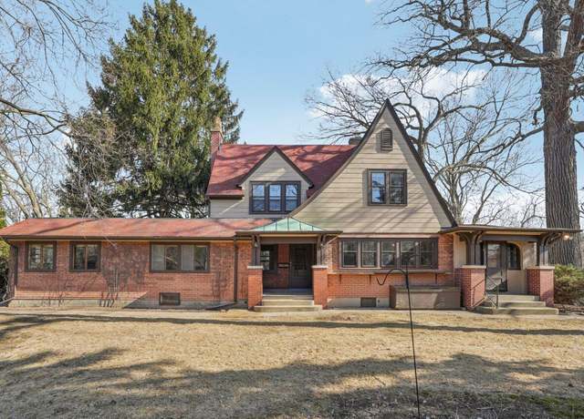 Property at 5724 N River Forest Dr, Glendale, WI 53209, 3 beds, 1.5 baths