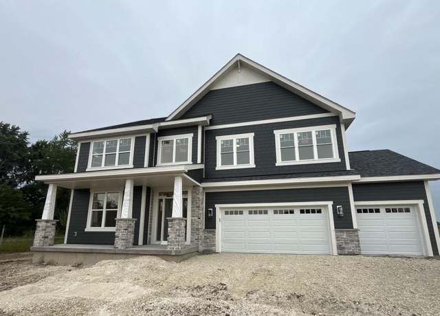 Property at 9420 W Huntington Dr, Mequon, WI 53097, 4 beds, 2.5 baths