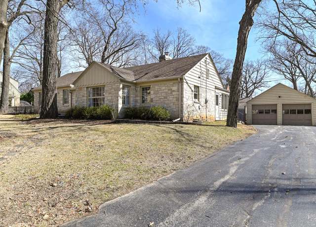 Property at 1550 N 123rd St, Wauwatosa, WI 53226, 3 beds, 2.5 baths