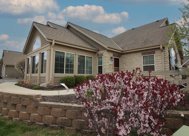 Property at W250N5006 William Dr, Pewaukee, WI 53072, 2 beds, 2 baths